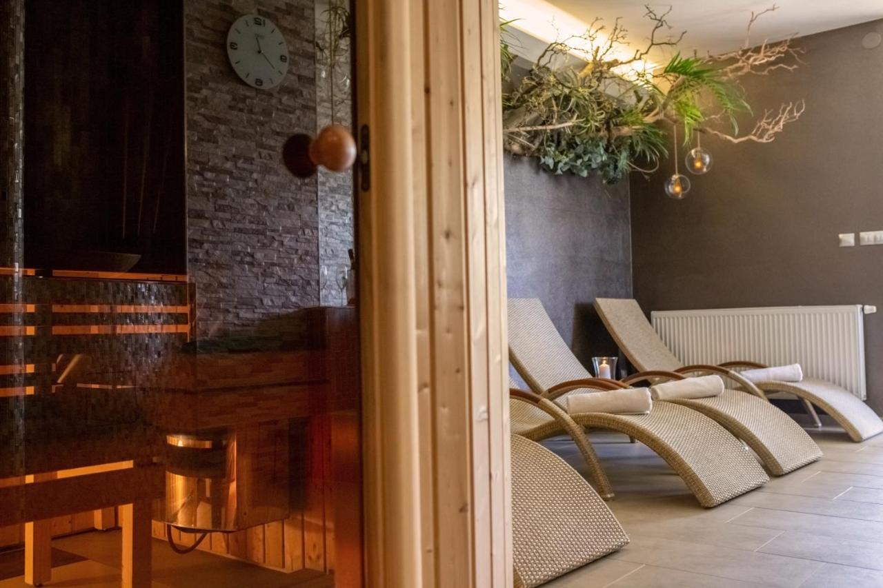 Tisnovska Rychta Hotel Екстериор снимка
